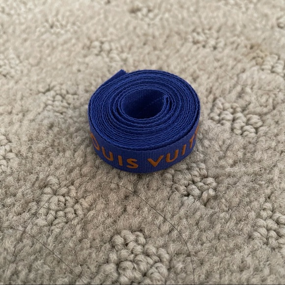 💯 Authentic LV Ribbon - Picture 4 of 5